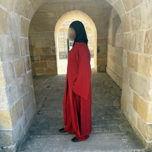 Alternative view of Set Aura